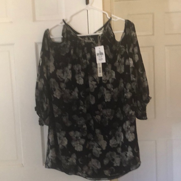 Floral blouse - Picture 1 of 5